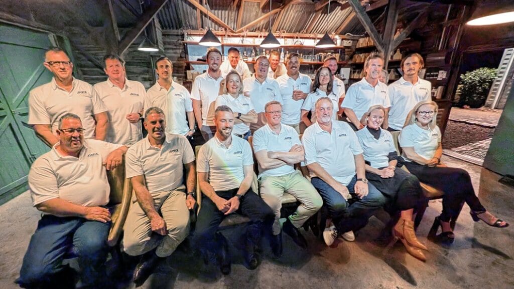 OMX2025 | Group Photo in the barn